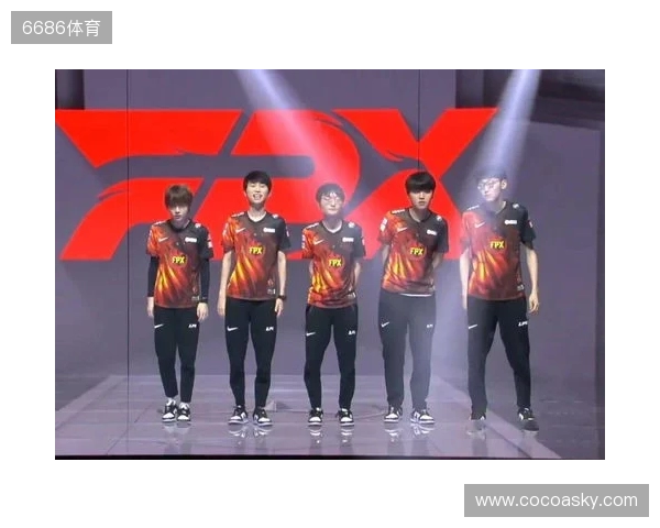 FPX官方发布人员变动公告:York正式退役,回归教练组 FPX官方发布人员变动公告:York正式退役,回归教练组